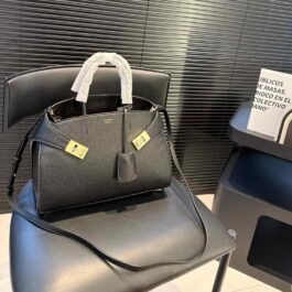 Ferragamo - Hug Handbag in 2 sizes and 5 Colors