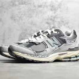 New Balance - Sports Shoes 2002R Protection Pack