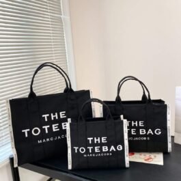 Marc Jacobs - The Traveler Tote Bag in 2 Sizes and 5 Colors