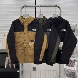 The North Face - Jacket in 3 Colors