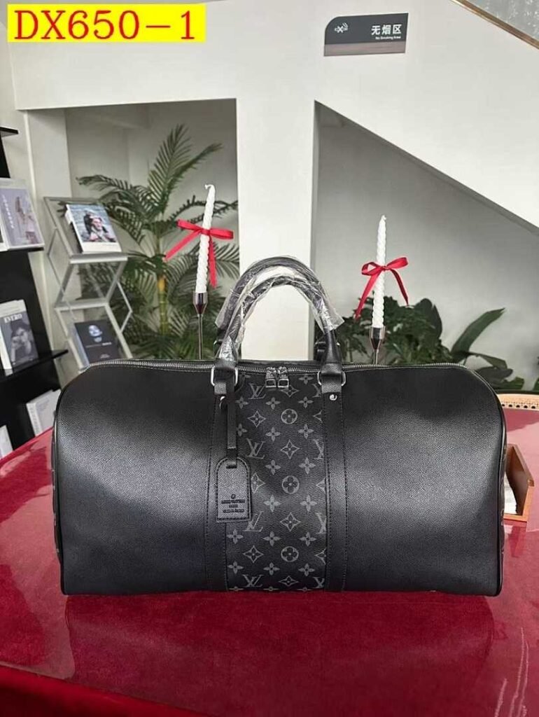 Louis Vuitton - LV 2122 Reistasche