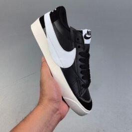 Nike - Blazer Low '1977 VNTG SS Sneakers in 21 Colors