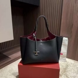 Tod's - Women's Shoulder Bag in 5 Colors