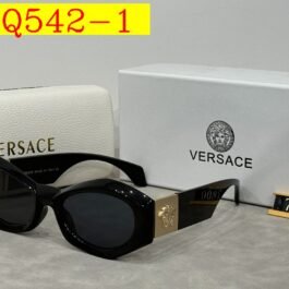 Versace - Sunglasses in 5 Colors