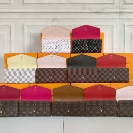 Louis Vuitton - Sarah Wallet in 9 Versions
