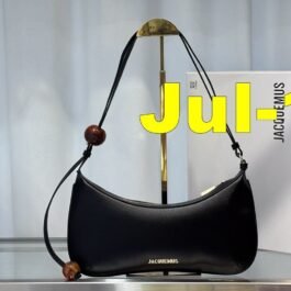 Jacquemus - Le Bisou Perle Shoulder Bag in 2 Colors