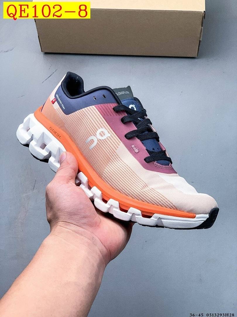 On Cloud - Cloudflow 4 Running Shoes in 9 Colors - Image 8