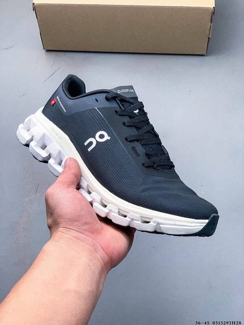 On Cloud - Cloudflow 4 Running Shoes in 9 Colors - Image 15