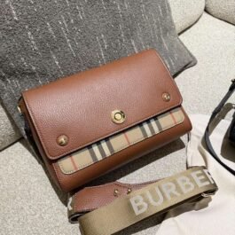 Burberry - Note Crossbody Bag Size 25x17x8cm in 2 Colors
