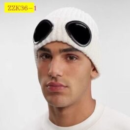 CP Company - Knitted hat in 7 Colors