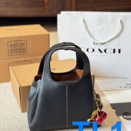 Coach - Handbag in 5 Colors