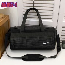 Nike - Gym Bag in 4 Colors