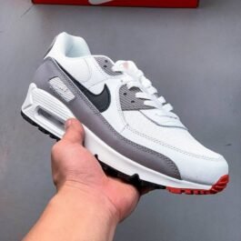 Nike - Air Max 90 Sneakers in 19 Colors
