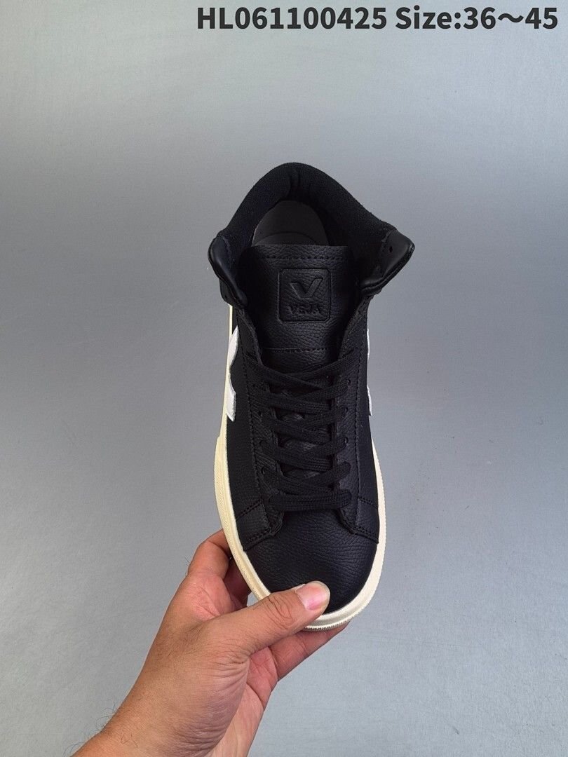 Veja - Minotaur Leather Extra Sneakers in 4 Colors – Image 17