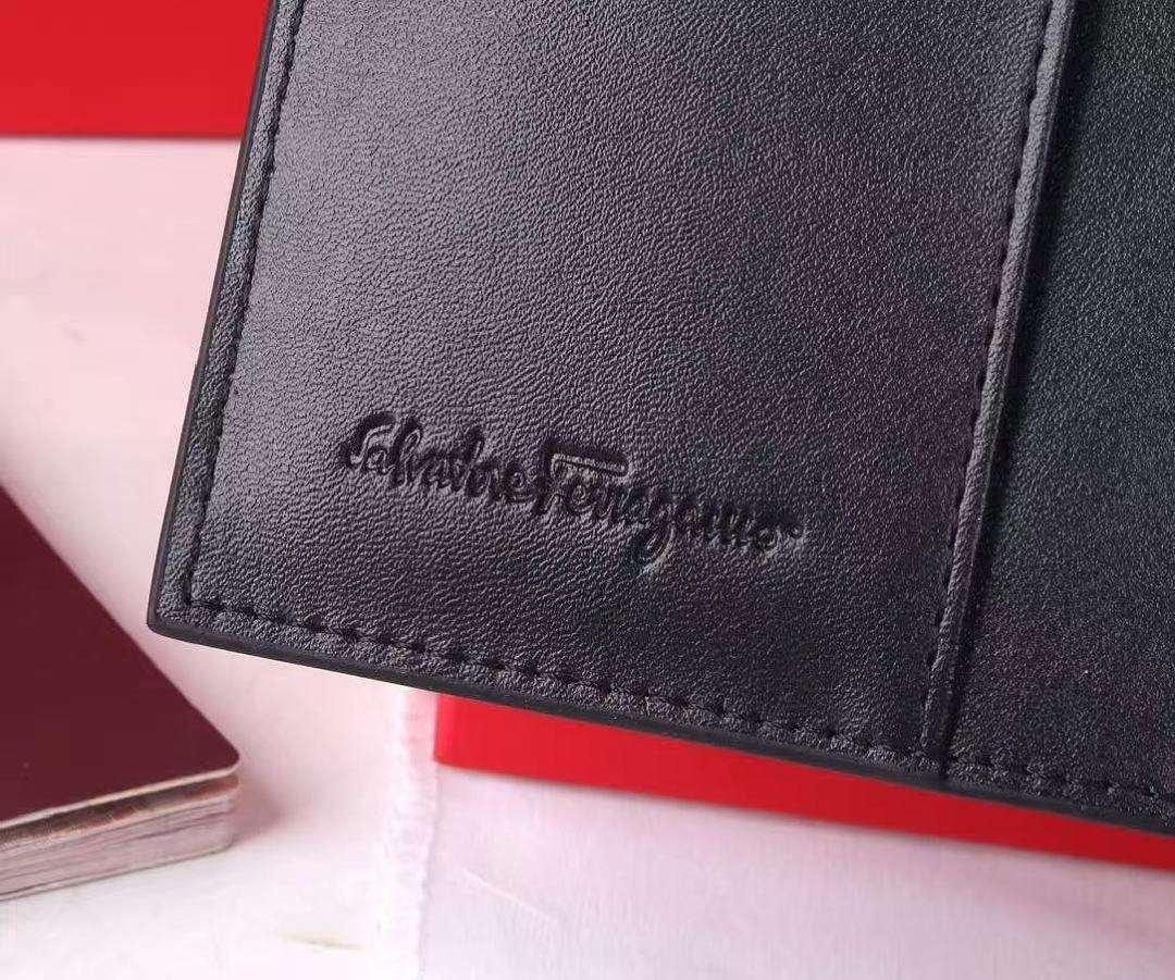 Ferragamo - Wallet in 2 Versions - Image 3