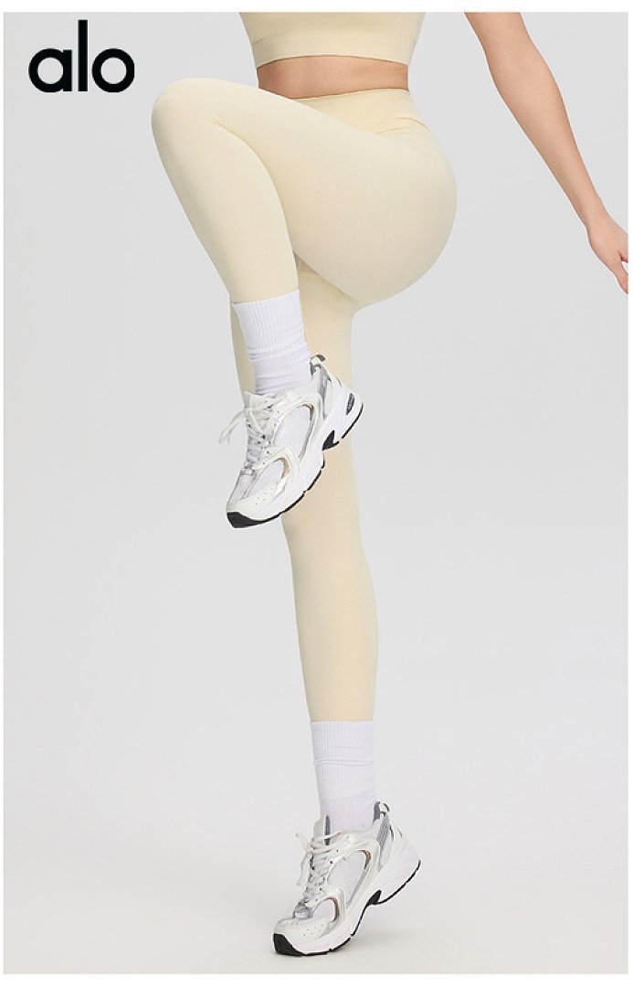 Alo Yoga - Leggings in 8 Colors - Image 10