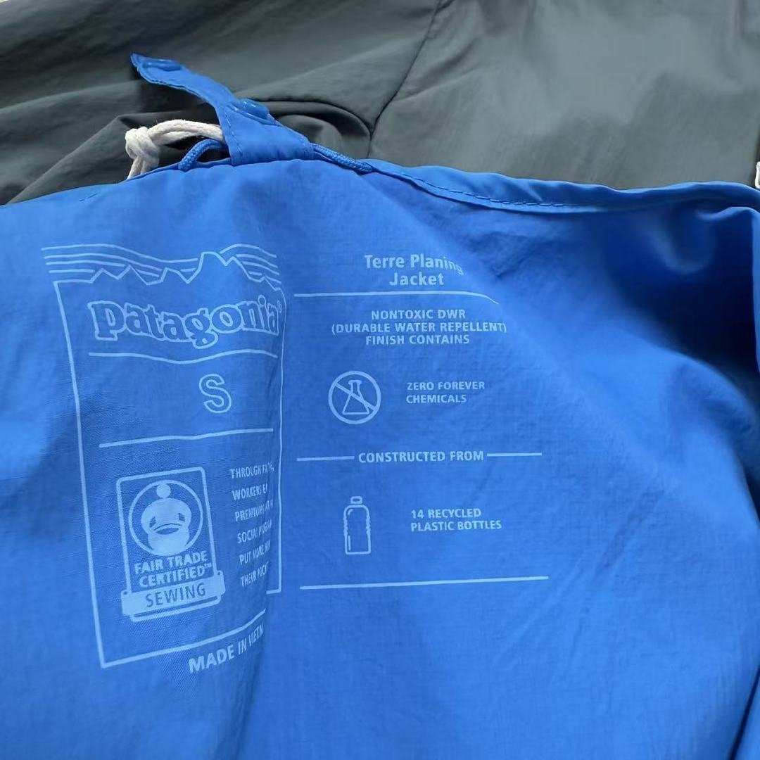 Patagonia - Stretch Terre Planing Hoody Wind Jacket in 3 Colors - Image 11