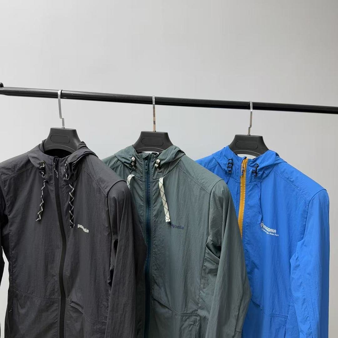 Patagonia - Stretch Terre Planing Hoody Wind Jacket in 3 Colors - Image 14