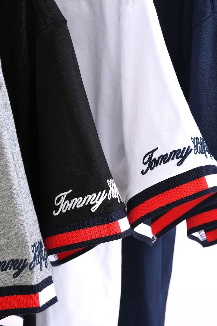 Tommy Hilfiger - T-shirt in 4 Colors - Image 14