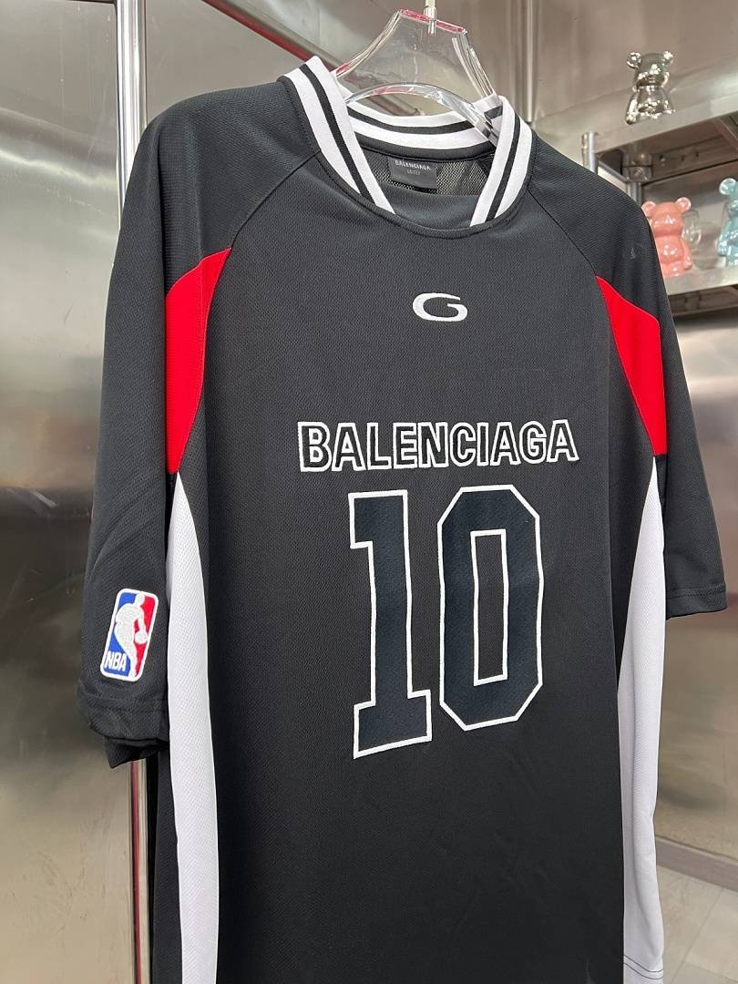 Balenciaga - NBA Basketball T-shirt in 3 Colors - immagine 22