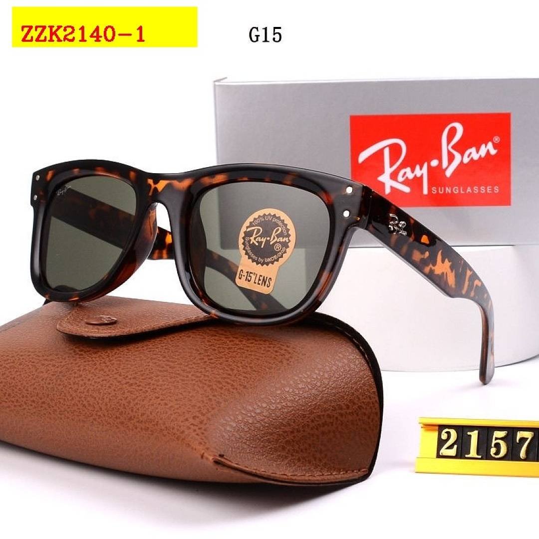 Ray-Ban - Wayfarer Sunglasses in 5 Colors