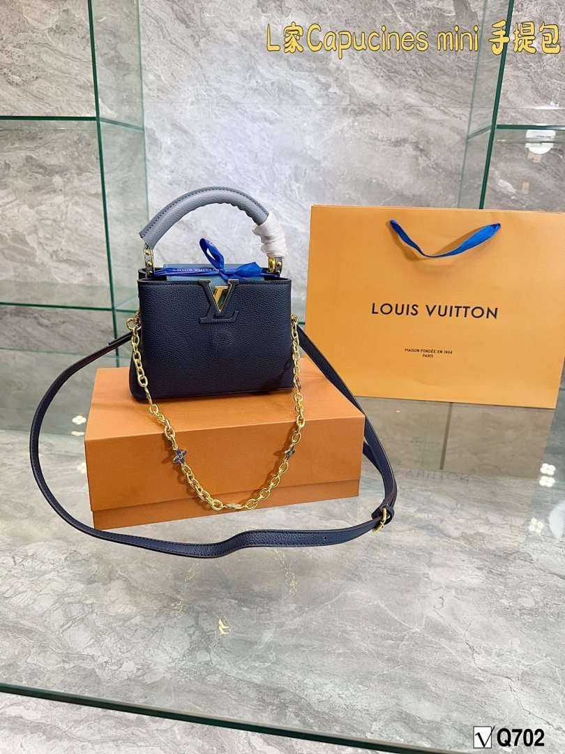 Louis Vuitton - Capucines Mini Handbag in 3 Colors – Bild 11