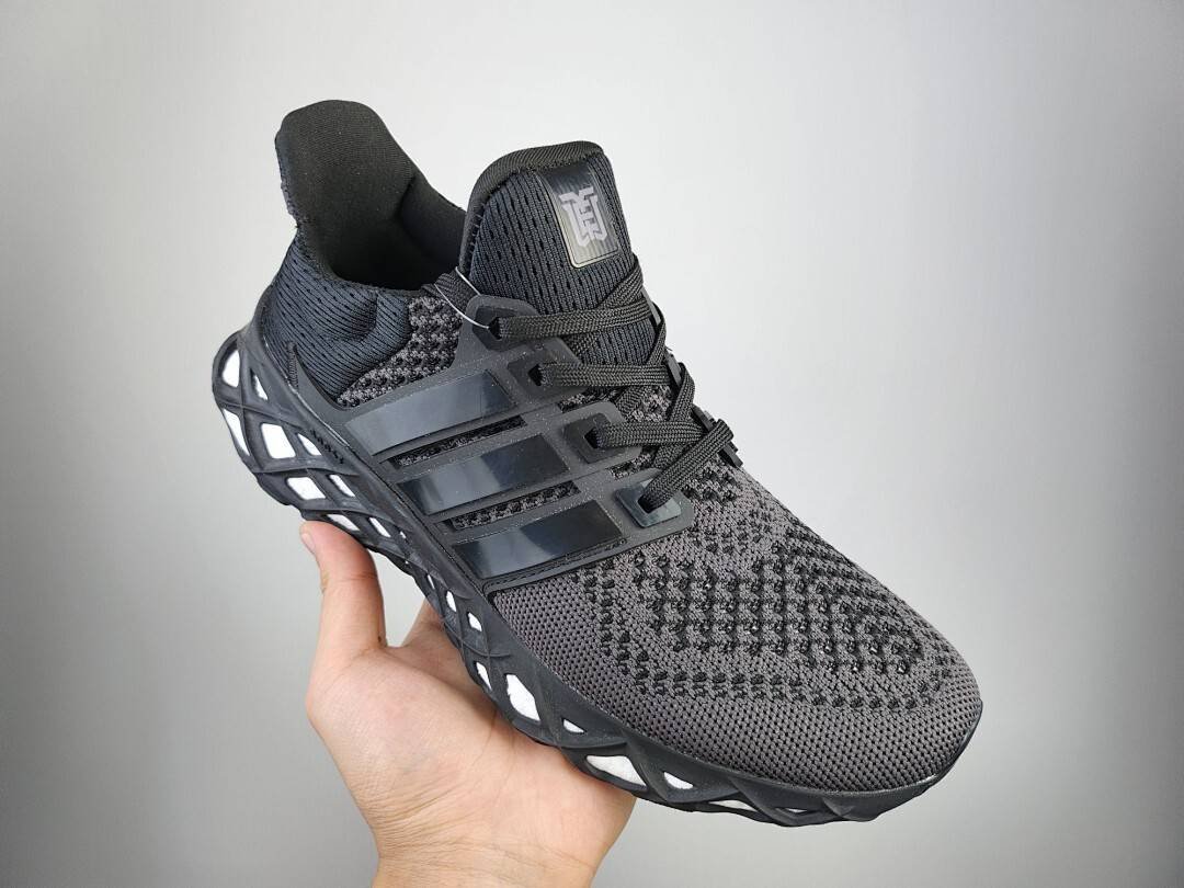 Adidas - Ultraboost Web DNA Sneakers in 5 Colors - Imagen 15