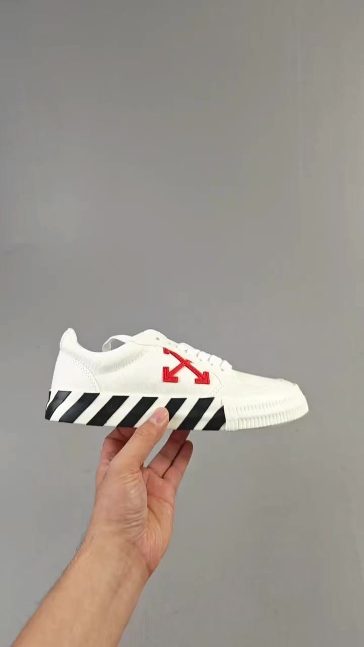 Off White - Vulcanized Striped Low Top Sneakers in 12 Colors - Imagen 14