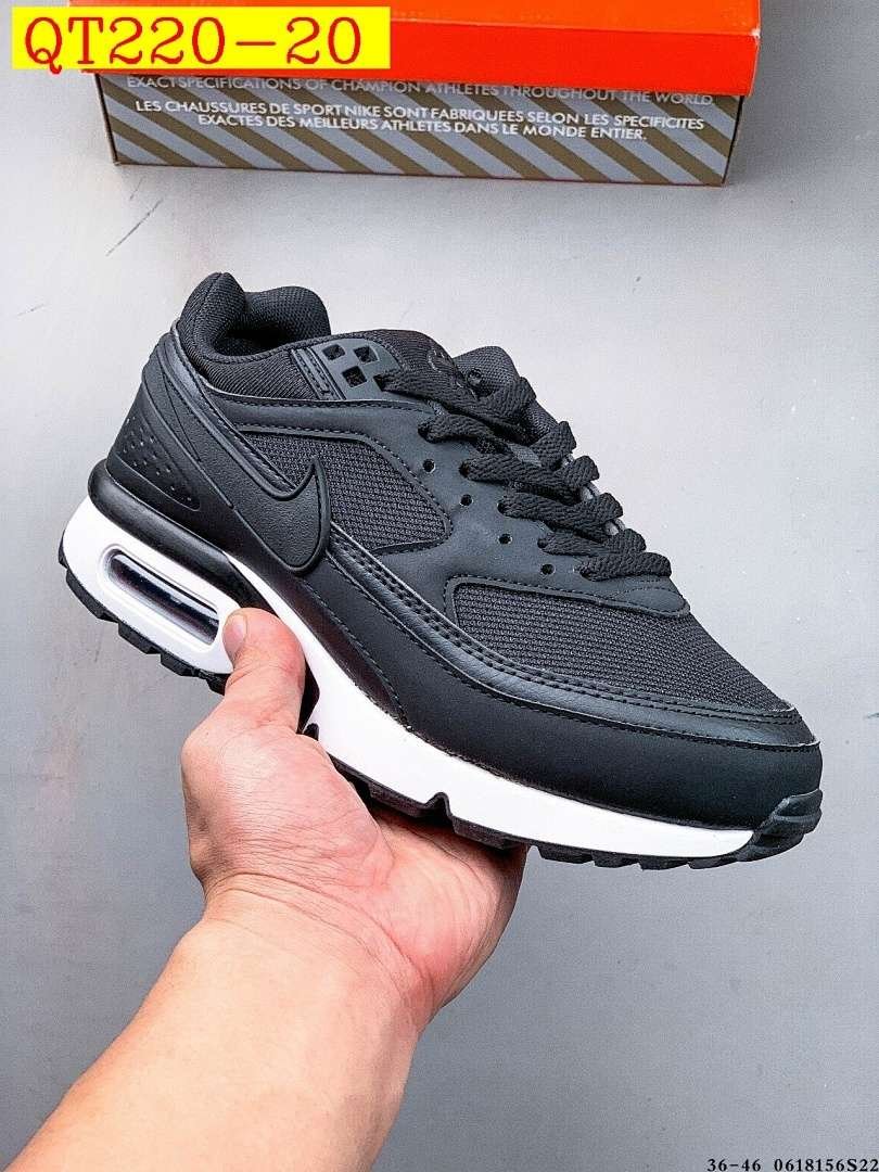 Nike - Air Max Classic Sneakers in 27 Colori - immagine 20