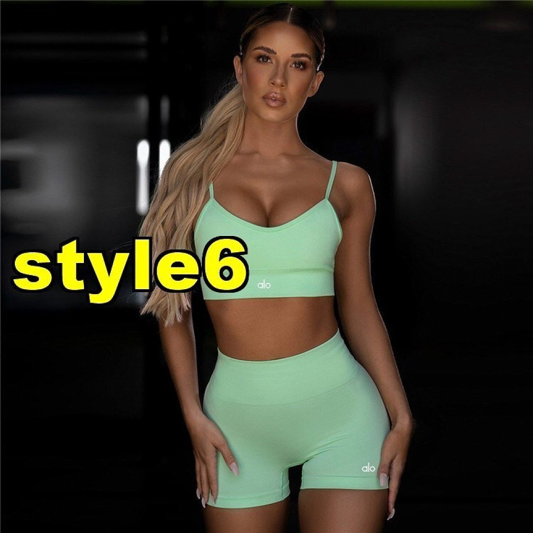Alo Yoga - Top and Short Pants Set in 9 Colors - Imagen 6