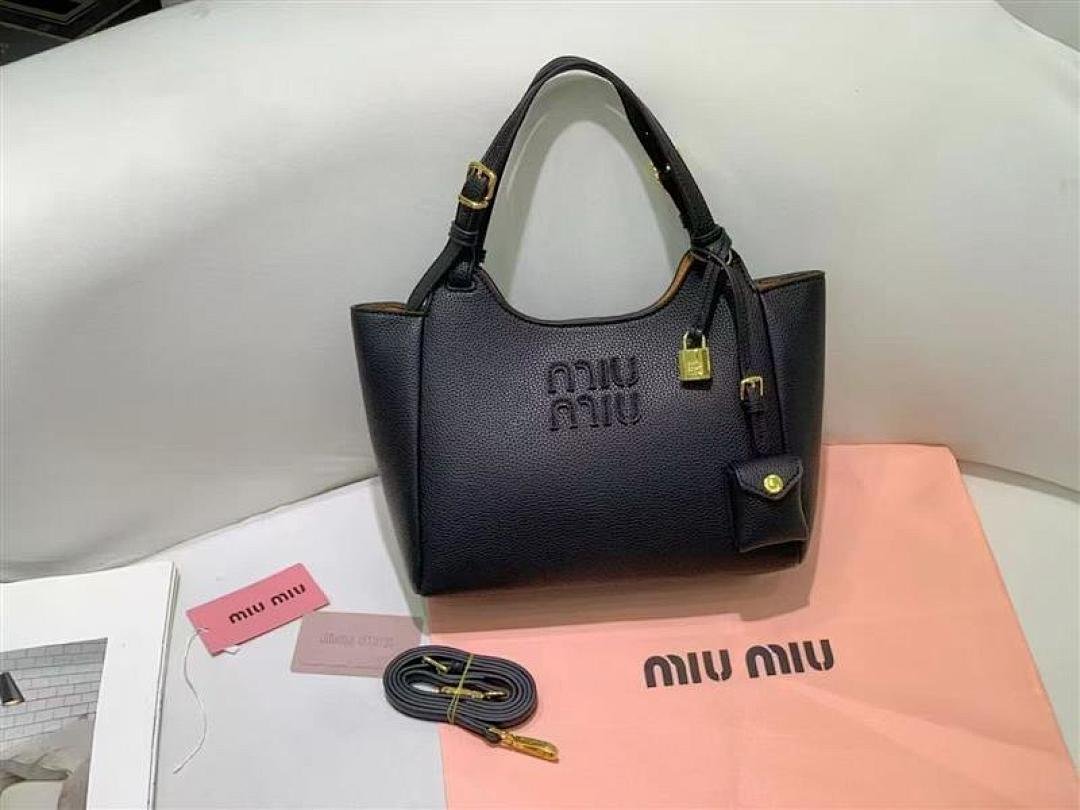 Miu Miu - Handbag in 5 Colors – Bild 3