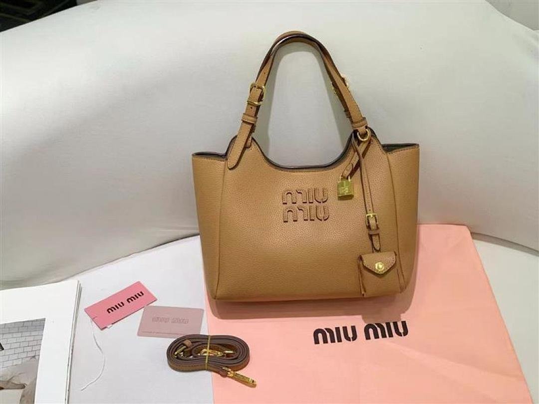 Miu Miu - Handbag in 5 Colors – Bild 4