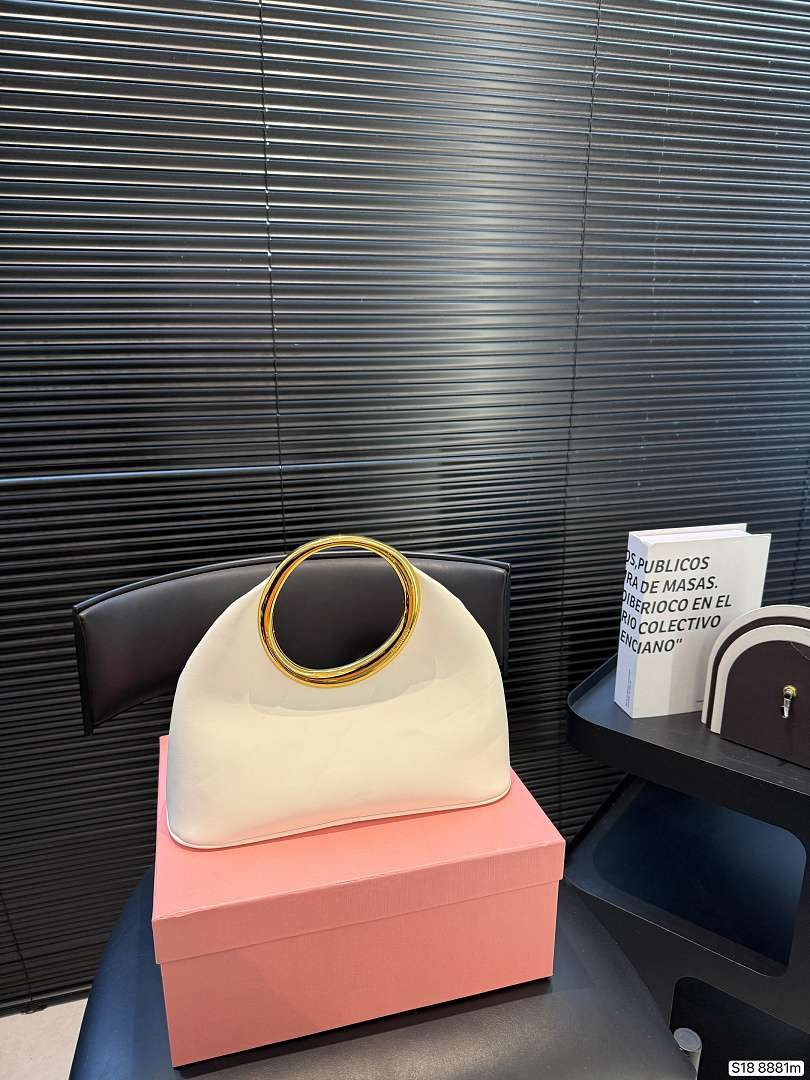 Jacquemus - Le Calino Handbag in 4 Colors – Image 7