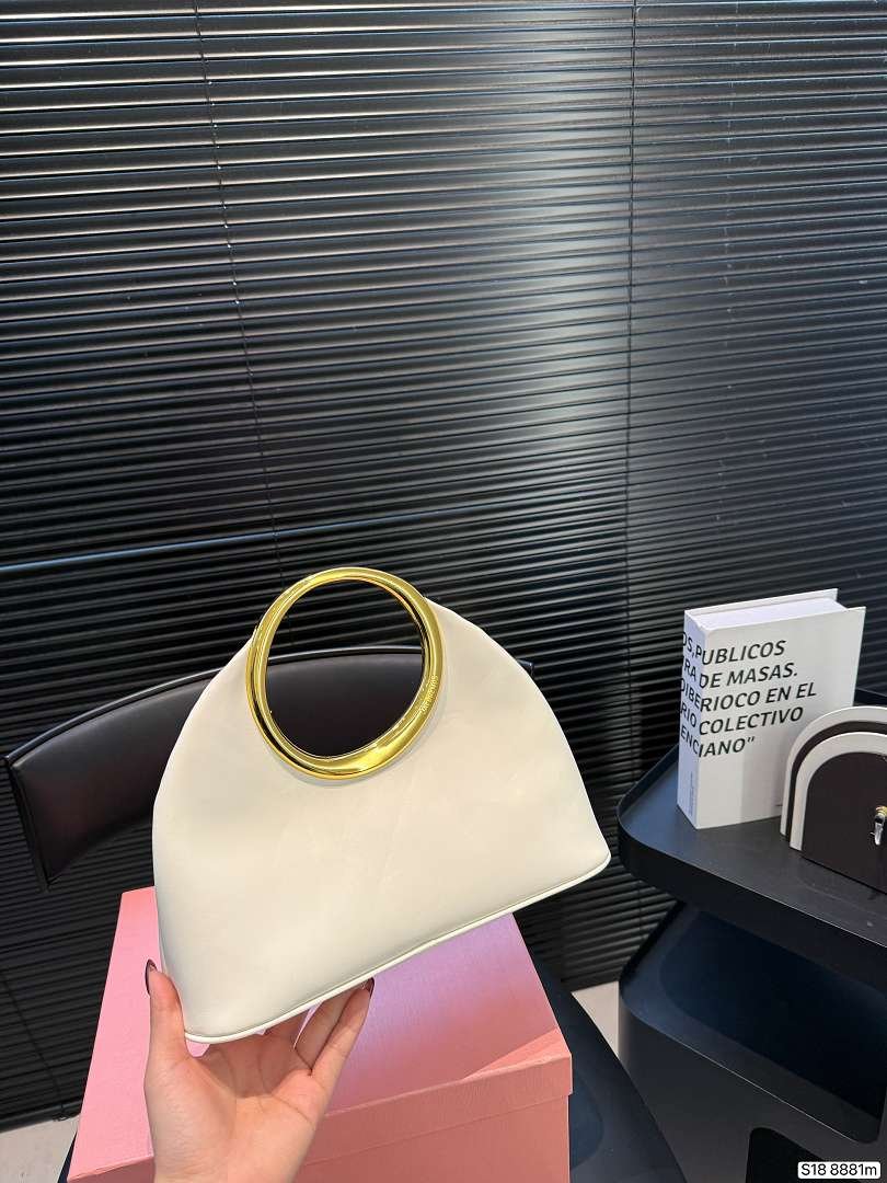 Jacquemus - Le Calino Handbag in 4 Colors – Image 10