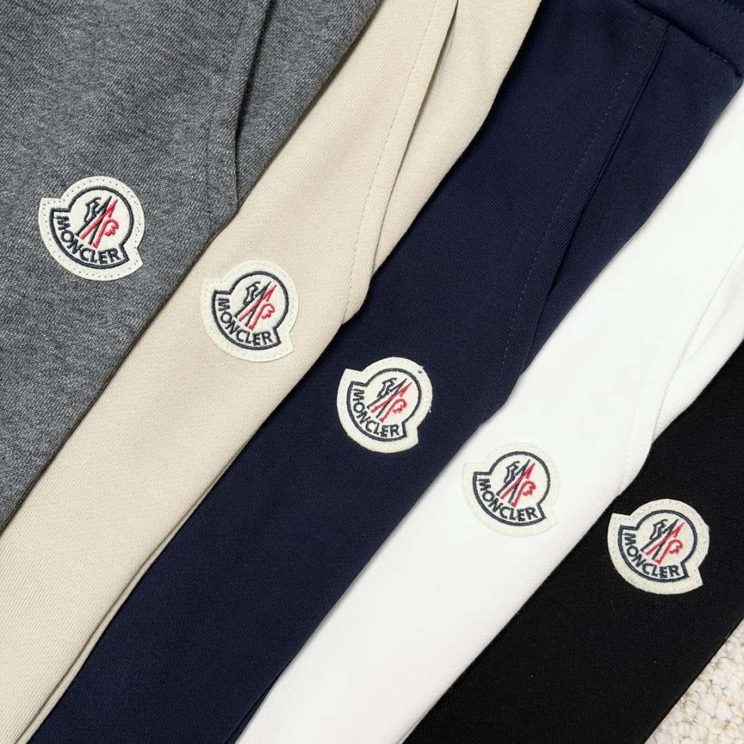 Moncler - Men's Training Shorts in 5 Colors - Imagen 7