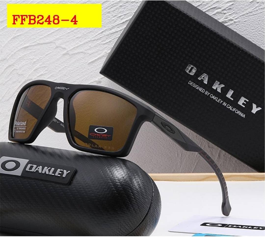 Oakley - Lunettes de Soleil Rectangulaires en 6 Coloris – Image 5