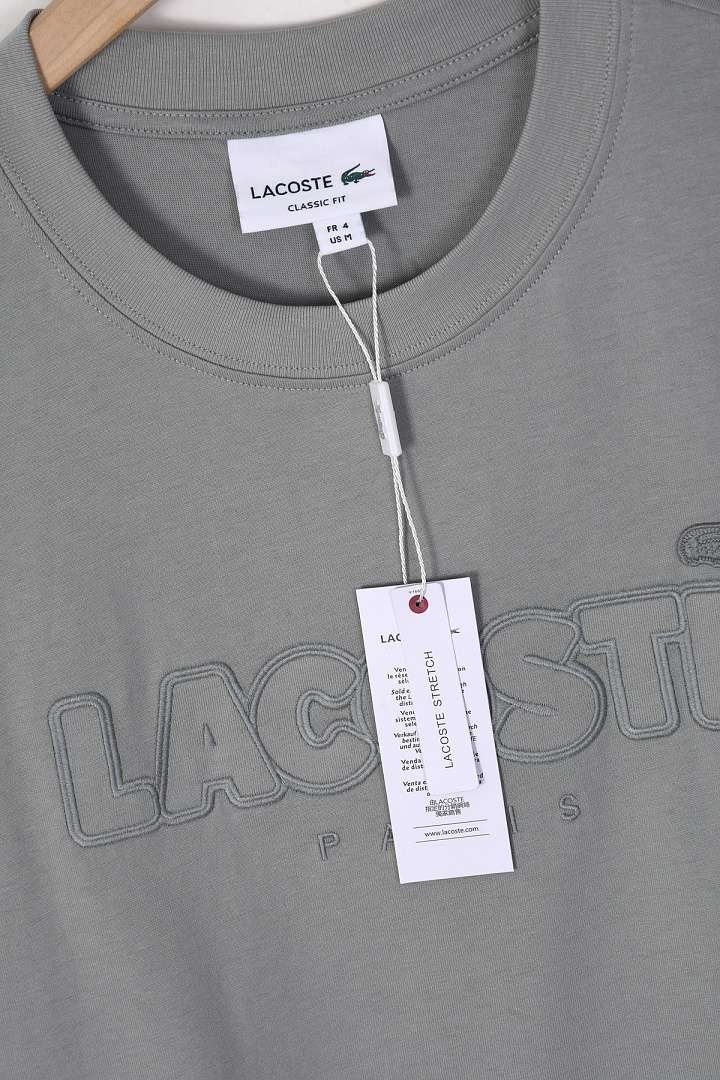 Lacoste - Crew Neck T-Shirt with Embossed Logo in 9 Colors – Bild 10