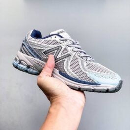 New Balance - 860v2 Sneakers in 6 Colors