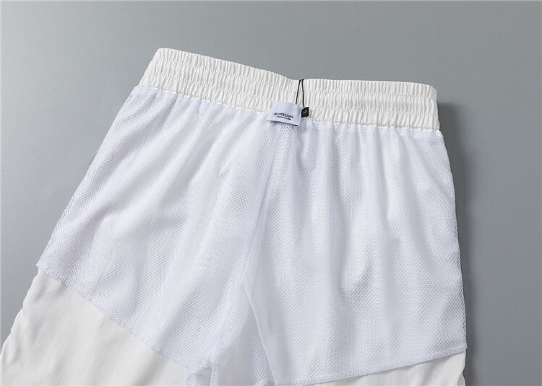 Burberry – Set of Men’s White Shorts and Polo Shirt - Image 7