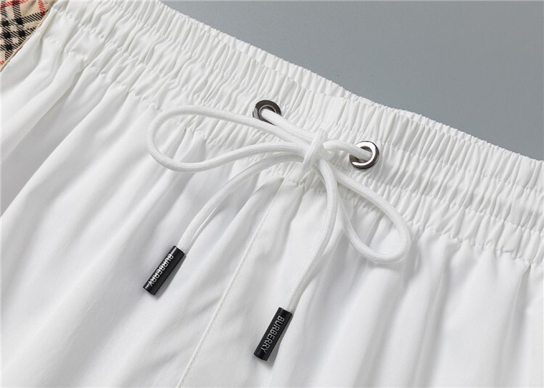 Burberry – Set of Men’s White Shorts and Polo Shirt - Image 9