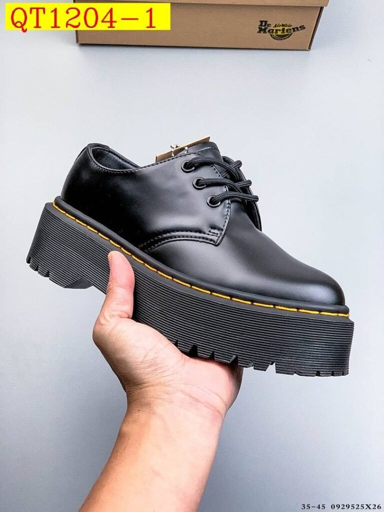 Dr. Martens - 1461 Low Laced Shoes in 3 Sole Heights