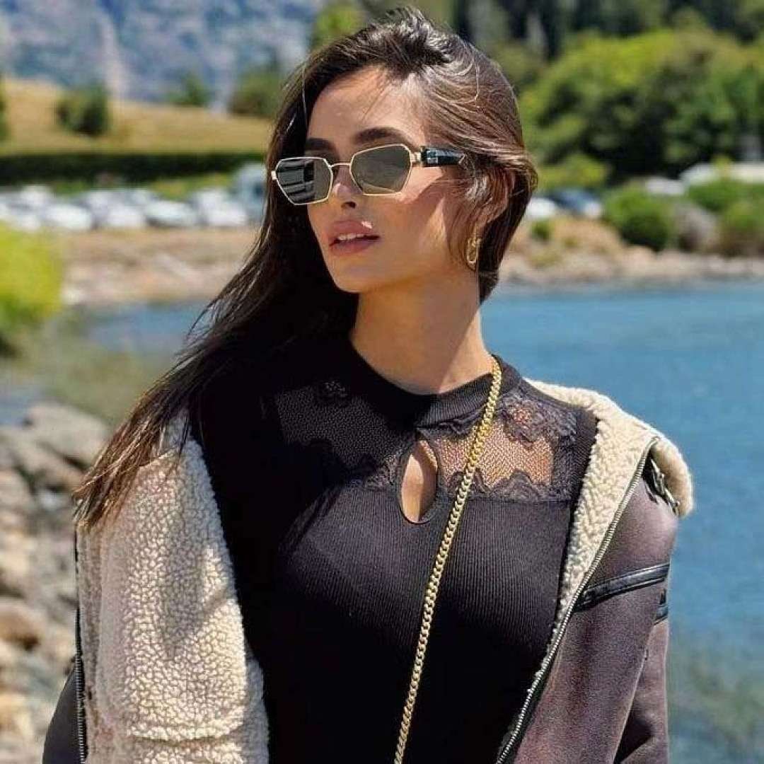 Miu Miu – Lunettes de soleil à monture hexagonale avec boîte en 6 coloris