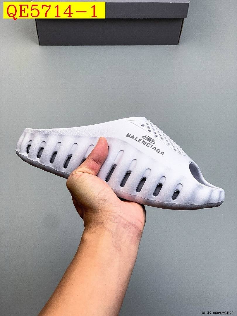Balenciaga - Slippers in 4 Colors