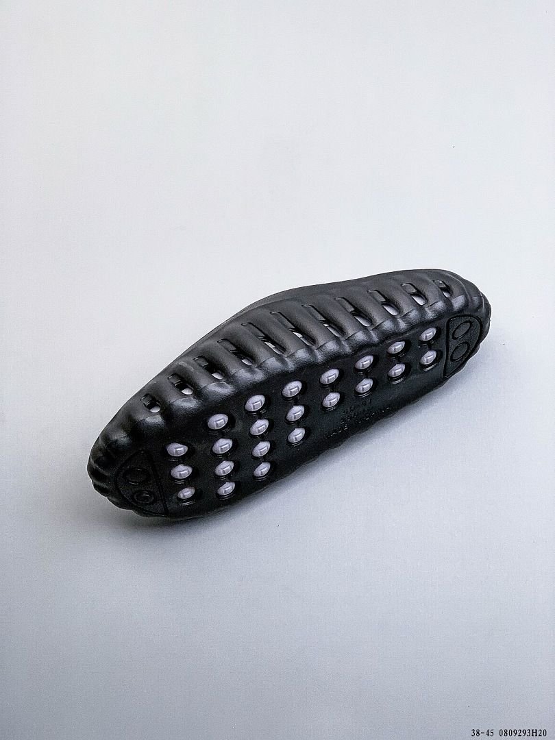 Balenciaga - Slippers in 4 Colors - Image 11