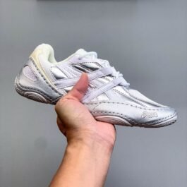 Asics - Hypersync Sneakers in 3 Colors