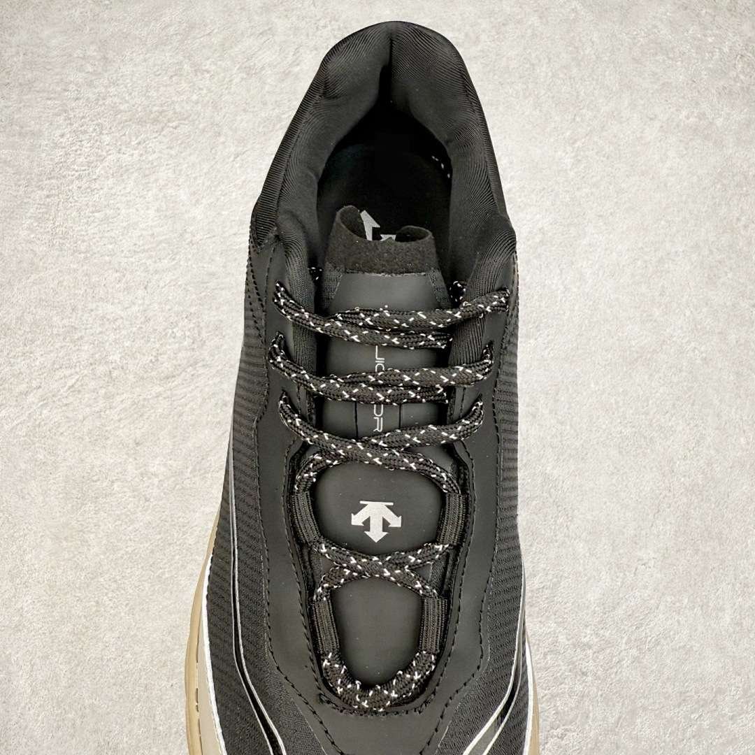 Descente - Terrain D Sneakers in 3 Colors - Image 12