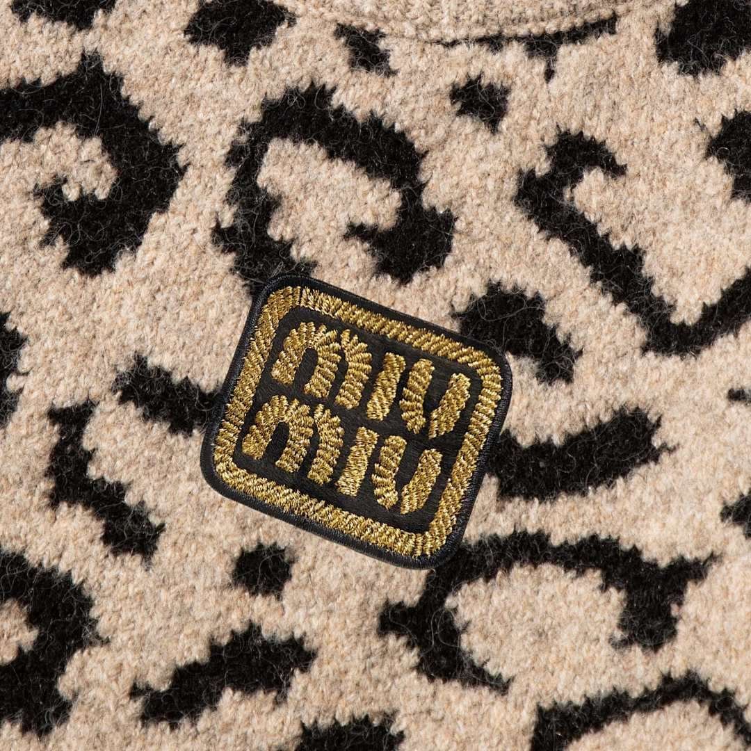 Miu Miu - Leoparden-Strickpullover in 2 Farben – Bild 3
