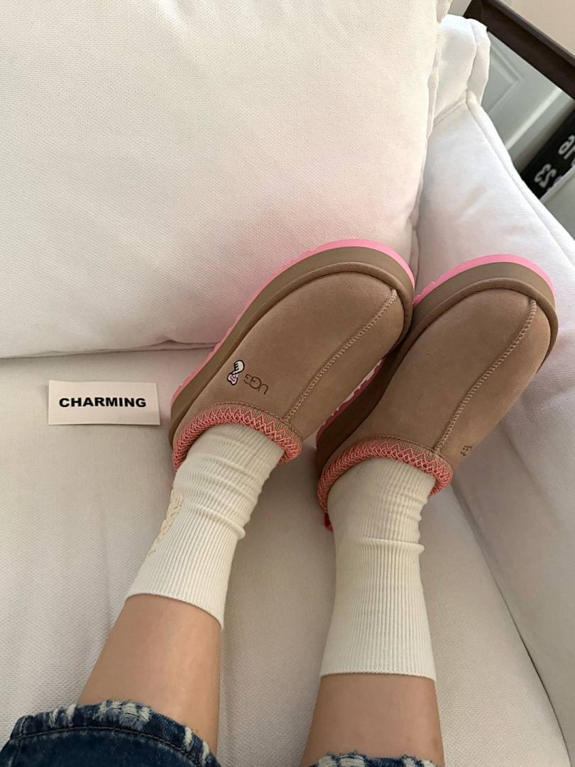 UGG - Tazz Love '25 Pantoffeln in 3 Farben – Bild 5