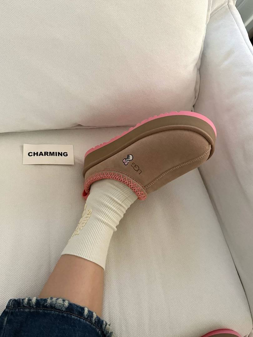 UGG - Tazz Love '25 Pantoffeln in 3 Farben – Bild 18