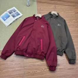 Nike - Padded Windbreaker Bomber Jacket in 2 Colors